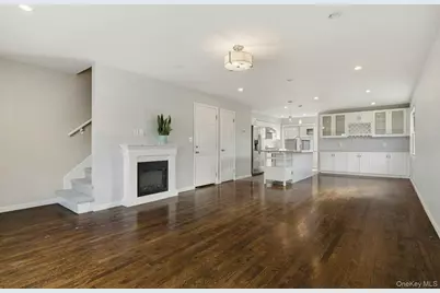 250-04 39th Road, Little Neck, NY 11363 - Photo 13