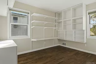 250-04 39th Rd, Little Neck, NY 11363 - Photo 21