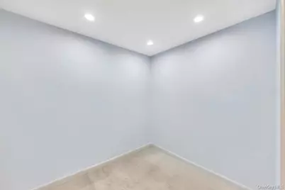 24 Glenwood Road, Plainview, NY 11803 - Photo 41