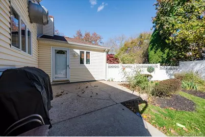 8 Penn Drive, Dix Hills, NY 11746 - Photo 35