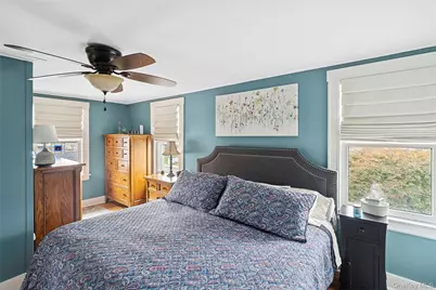 31 Roosevelt Avenue, Sayville, NY 11782 - Photo 11