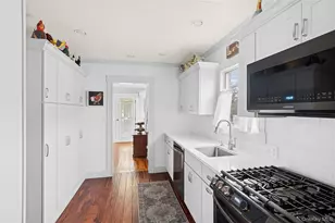 31 Roosevelt Ave, Sayville, NY 11782 - Photo 7