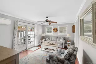 31 Roosevelt Ave, Sayville, NY 11782 - Photo 9
