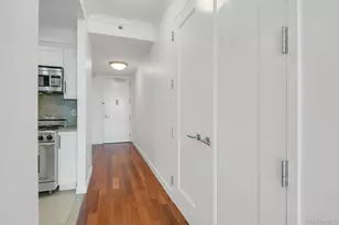 10 City Pl, White Plains, NY 10601 - Photo 11