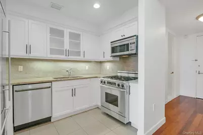 10 City Place #19C, White Plains, NY 10601 - Photo 9