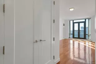 10 City Pl, White Plains, NY 10601 - Photo 17