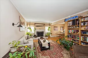 346 Ridgefield Rd, Hauppauge, NY 11788 - Photo 13