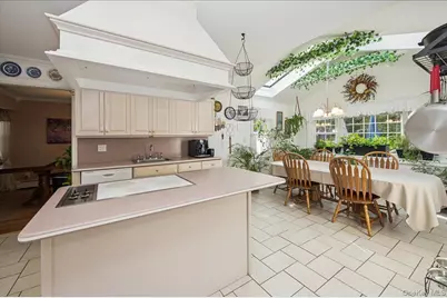 346 Ridgefield Road, Hauppauge, NY 11788 - Photo 23