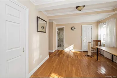 346 Ridgefield Road, Hauppauge, NY 11788 - Photo 9