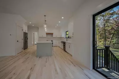 20 Bunker Lane, Middle Island, NY 11953 - Photo 13