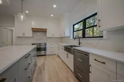 20 Bunker Lane, Middle Island, NY 11953 - Photo 15