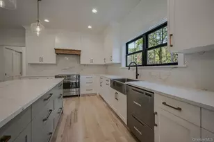 20 Bunker Ln, Middle Island, NY 11953 - Photo 15