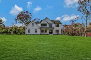 20 Bunker Ln, Middle Island, NY 11953 - Photo 3