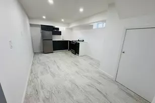 80-12 188th St, Jamaica, NY 11423 - Photo 25