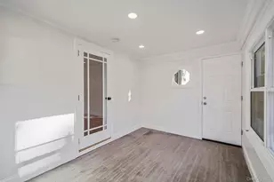 25 Oxford Dr, Freeport, NY 11520 - Photo 21