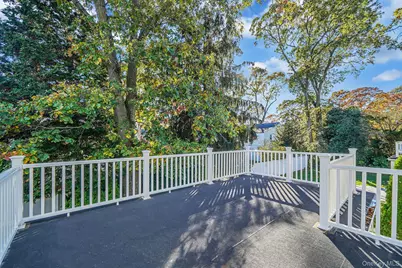 25 Oxford Drive, Freeport, NY 11520 - Photo 25