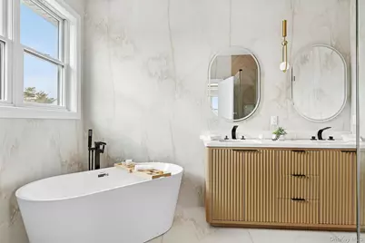 39 Forest Lane, Westbury, NY 11590 - Photo 25