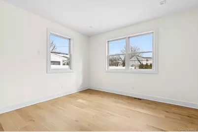 39 Forest Lane, Westbury, NY 11590 - Photo 17