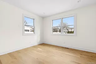 39 Forest Ln, Westbury, NY 11590 - Photo 17