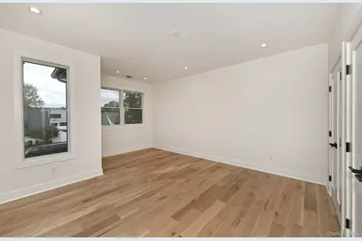 39 Forest Lane, Westbury, NY 11590 - Photo 27