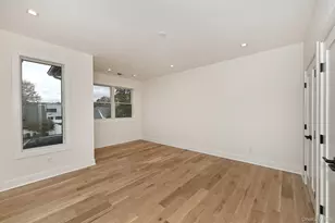 39 Forest Ln, Westbury, NY 11590 - Photo 27