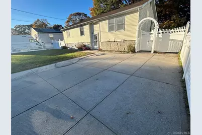 63 Garden City Avenue, Wyandanch, NY 11798 - Photo 3