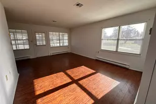 169 Ventry Ct, Ridge, NY 11961 - Photo 5