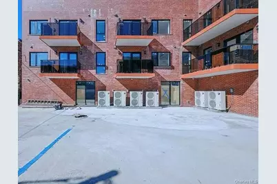 16502 Sanford Avenue #C9, Flushing, NY 11358 - Photo 9