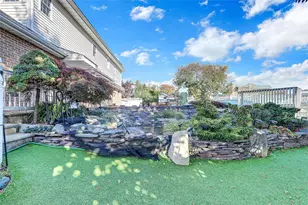 807 Cypress Dr, Franklin Square, NY 11010 - Photo 39