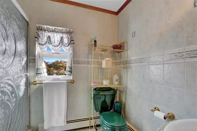 807 Cypress Drive, Franklin Square, NY 11010 - Photo 21