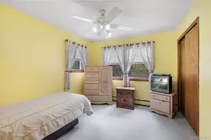 19 Hawthorne St, Mastic, NY 11950 - Photo 7