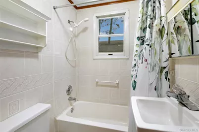 19 Hawthorne Street, Mastic, NY 11950 - Photo 5