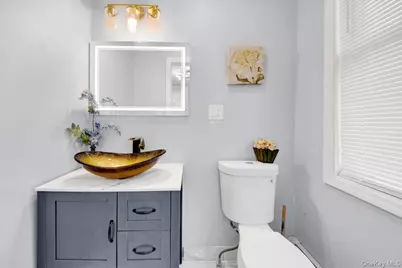 75 W Kingsbridge Road, Mount Vernon, NY 10550 - Photo 13