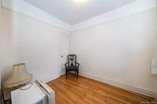 285 Logan Ave, Bronx, NY 10465 - Photo 13