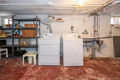 285 Logan Avenue, Bronx, NY 10465 - Photo 15