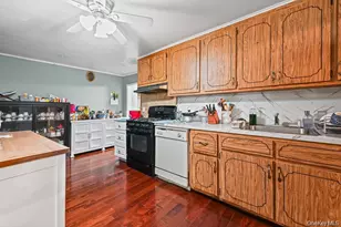 56 Seville St, Elmont, NY 11003 - Photo 9