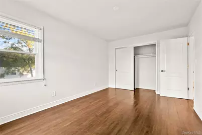 9519 160th Avenue, Howard Beach, NY 11414 - Photo 17