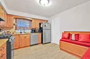 95-19 160th Ave, Howard Beach, NY 11414 - Photo 21