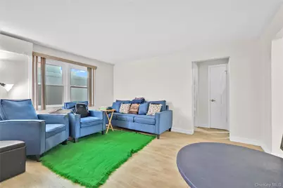 9519 160th Avenue, Howard Beach, NY 11414 - Photo 19