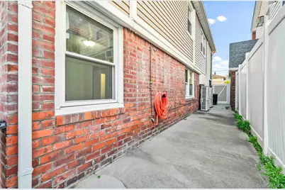 9519 160th Avenue, Howard Beach, NY 11414 - Photo 27