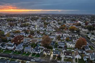 85 Todd Rd, Valley Stream, NY 11580 - Photo 25