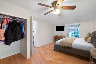 85 Todd Road, Valley Stream, NY 11580 - Photo 17