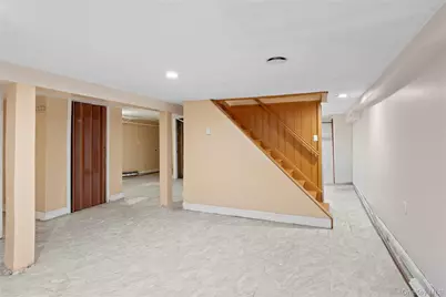 85 Todd Road, Valley Stream, NY 11580 - Photo 19