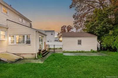 85 Todd Road, Valley Stream, NY 11580 - Photo 23