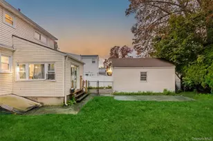 85 Todd Rd, Valley Stream, NY 11580 - Photo 23