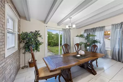 85 Todd Road, Valley Stream, NY 11580 - Photo 9