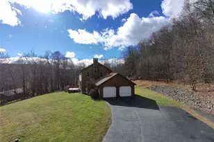 39 Armstrong Dr, Neversink, NY 12765 - Photo 5