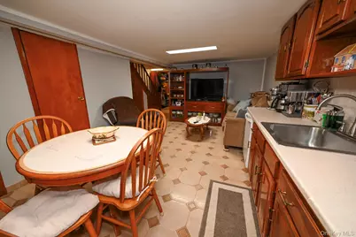 7112 71st Place, Glendale, NY 11385 - Photo 23