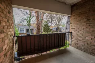 655 Middle Country Rd, Coram, NY 11727 - Photo 15