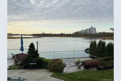 49 Harborview W, Lawrence, NY 11559 - Photo 7